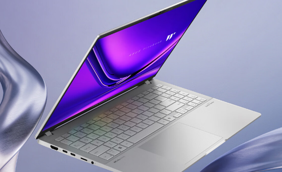 华硕无畏Pro15 2024骁龙版登场：搭载骁龙X Plus处理器与双雷电4接口